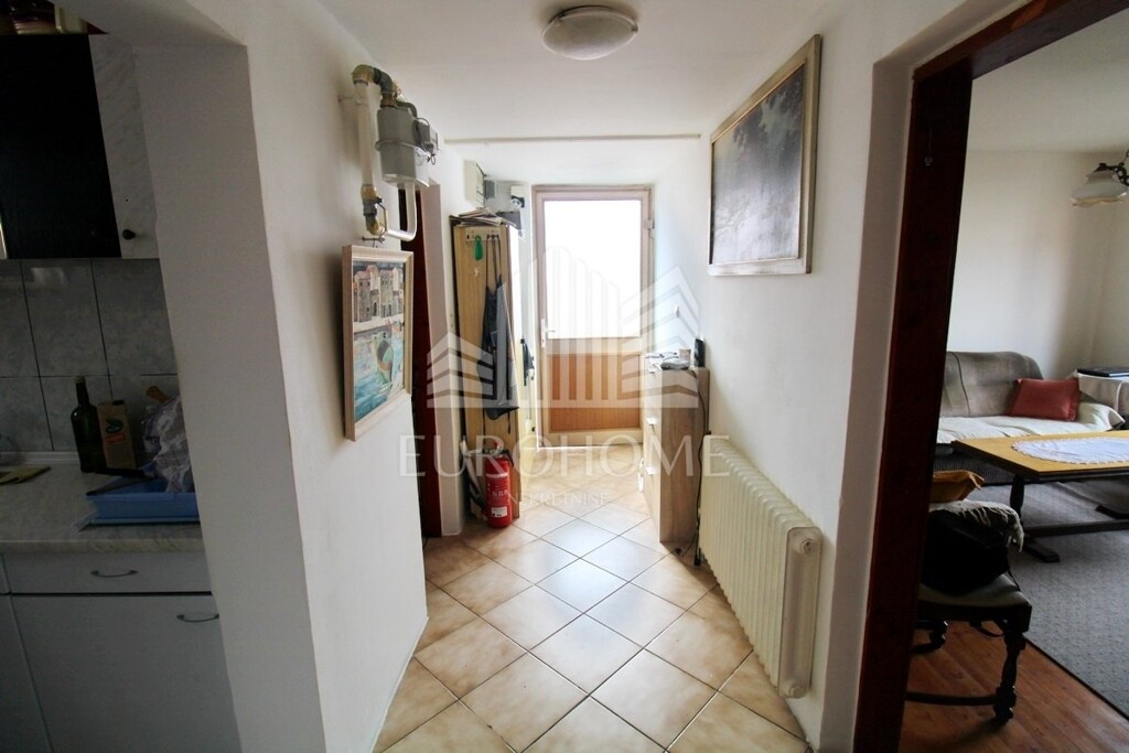 Image 6164220 - 3