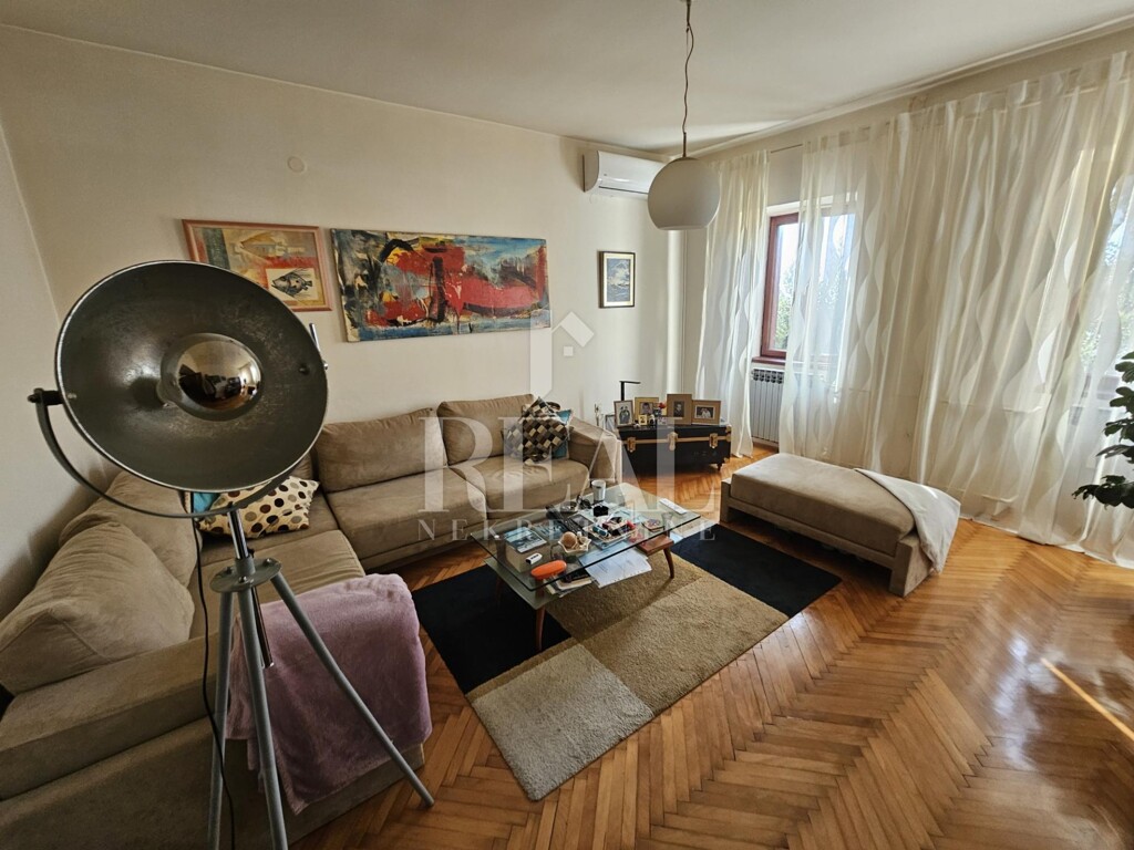 Image 6164290 - 7