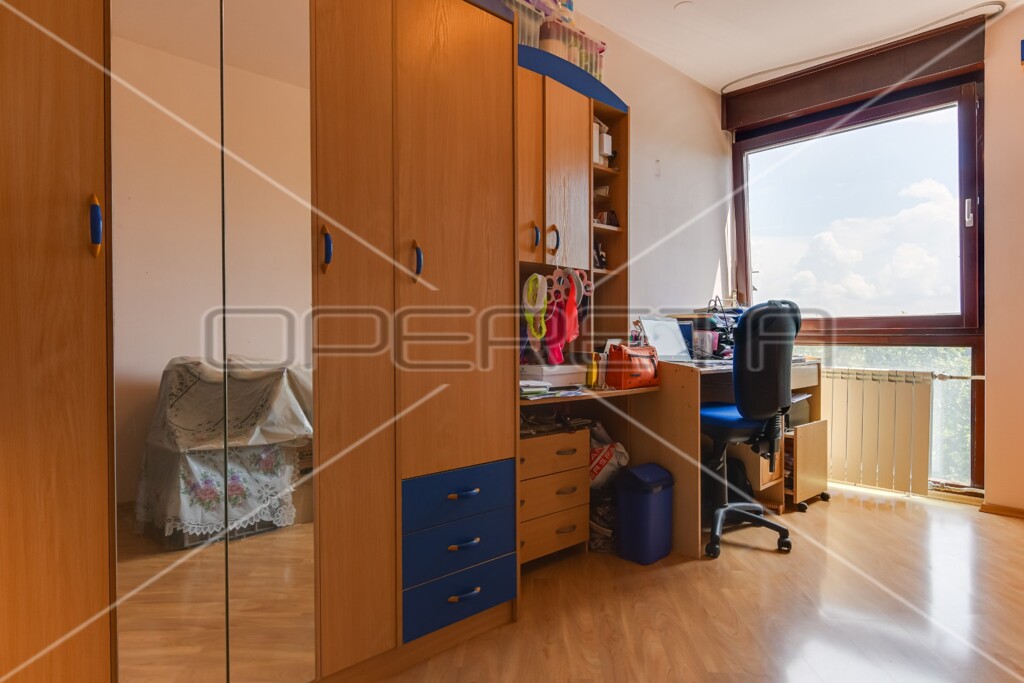 Image 6164331 - 7