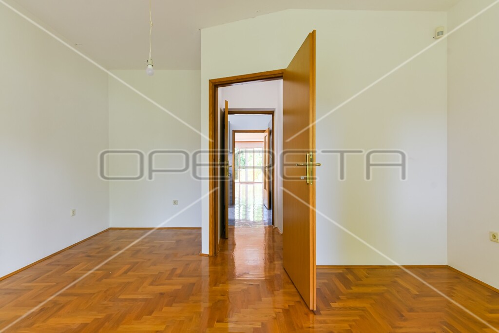 Image 6164333 - 3