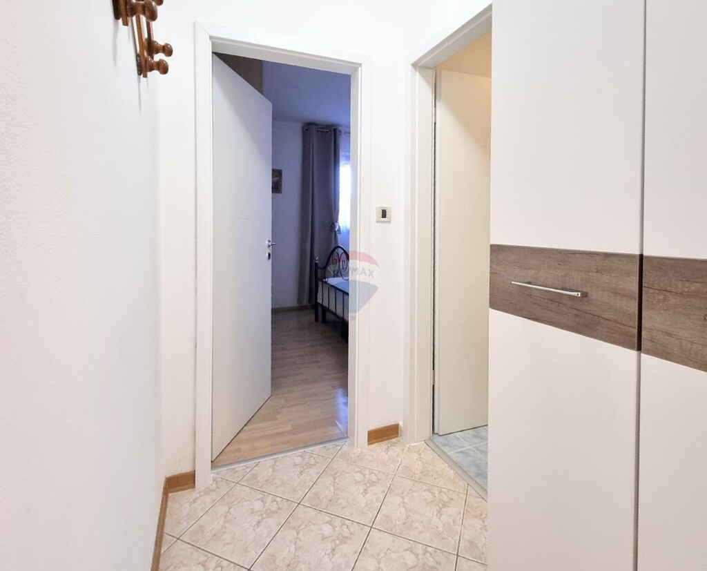 Image 6164401 - 5
