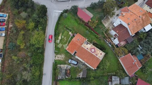 ROVINJ, GRAĐEVINSKA PARCELA OD 820 m2 U CENTRU