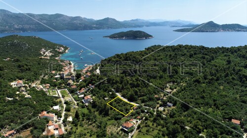 Idilična Lokacija: Zemljište uz More na Šipanu