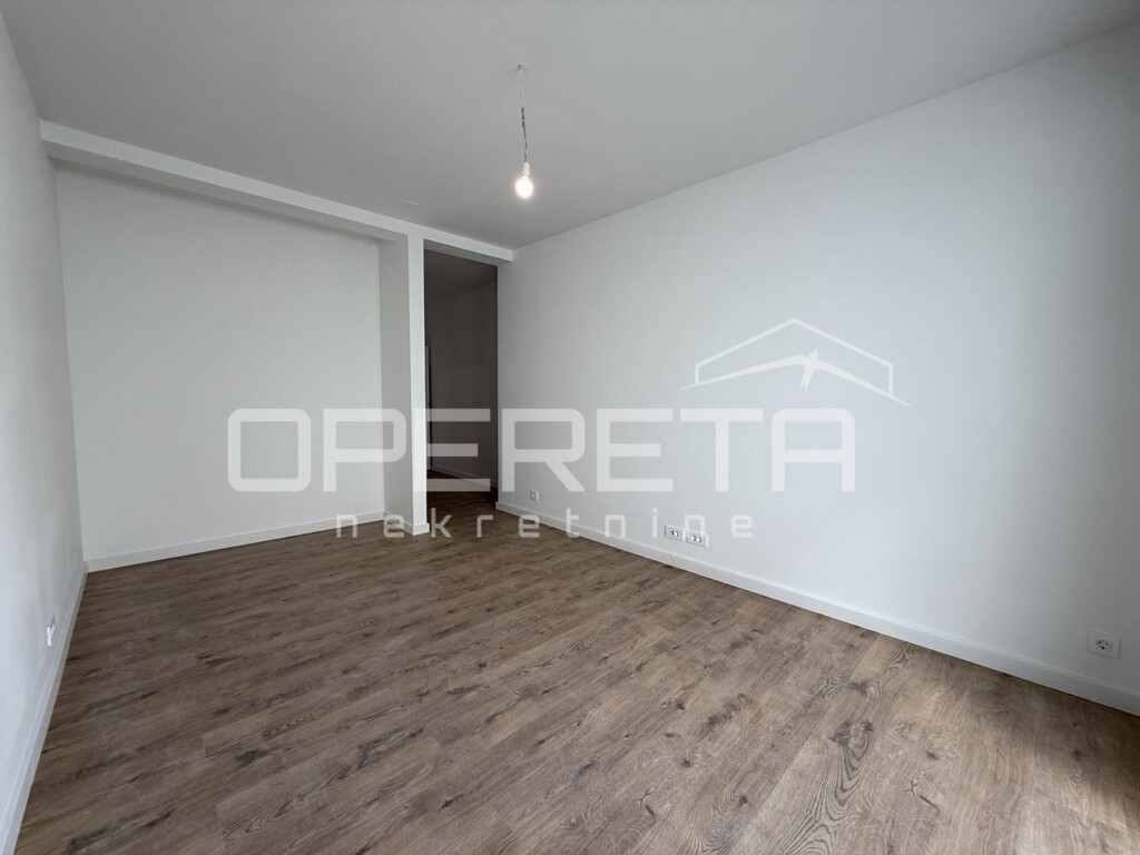 Image 6164867 - 4