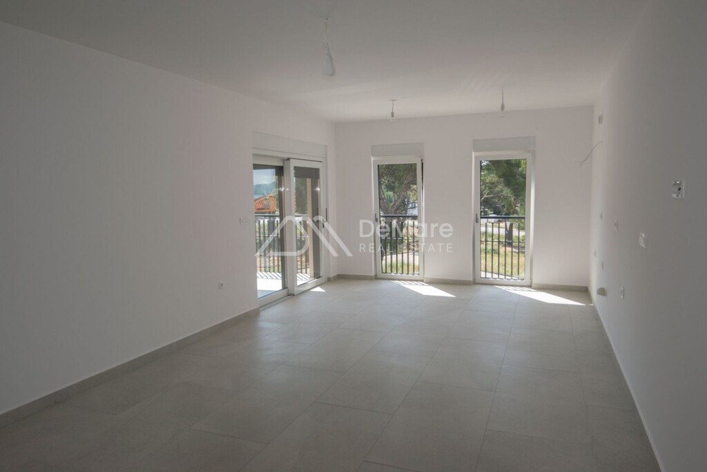 Image 6165007 - 4