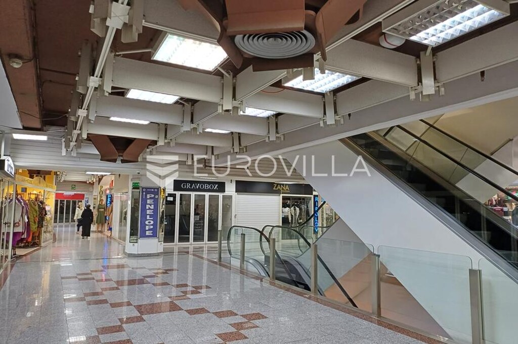 Image 6165487 - 4