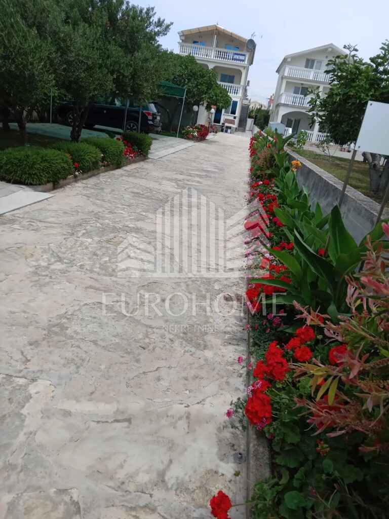 Image 6165526 - 14