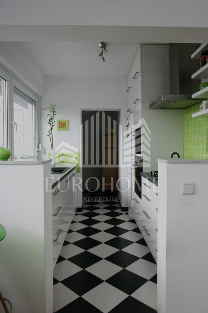 Image 6165528 - 5