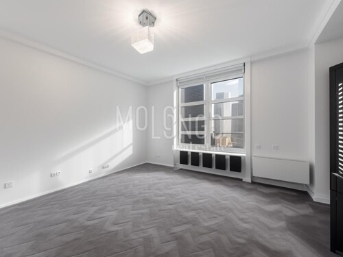 Thumbnail 6165592 - 5