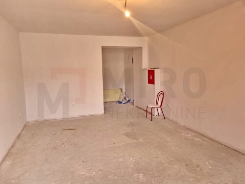 Thumbnail 6165746 - 4