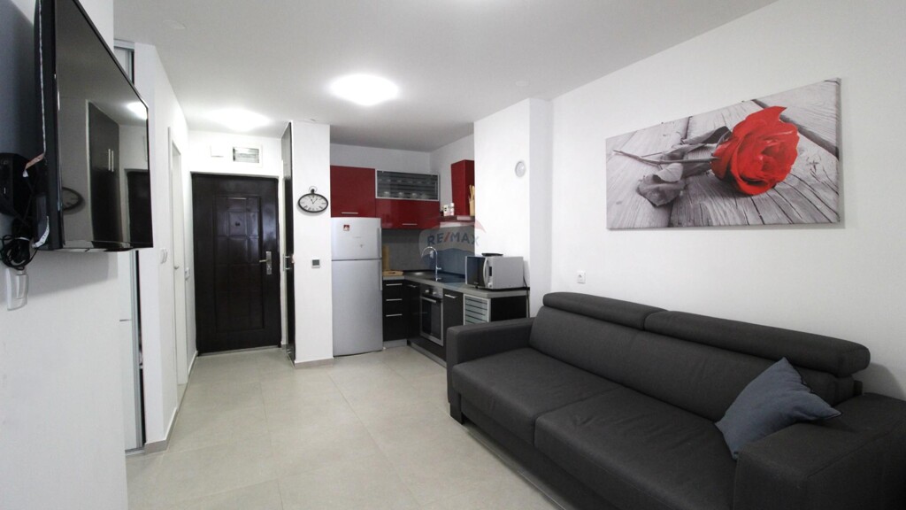Image 6165752 - 1