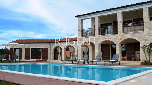 Istra, Sveti Lovreč - Autentična kamena vila 280 m2