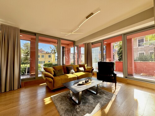 Opatija, centar – Divan 3S+DB stan, 130m2 s okućnicom i gara