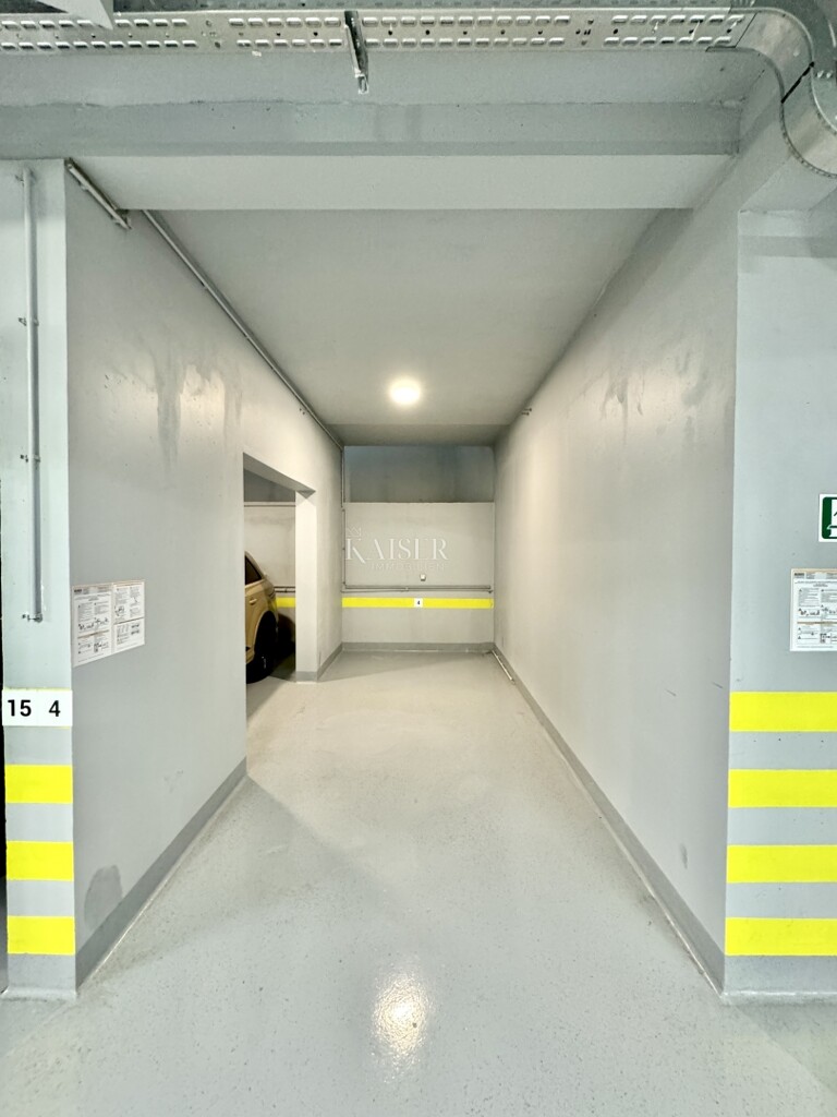 Image 6167162 - 25