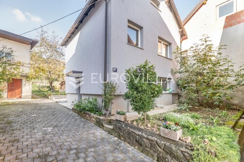 Zagreb, Markuševec, stambena kuća na odličnoj lokaciji, 170 m2
