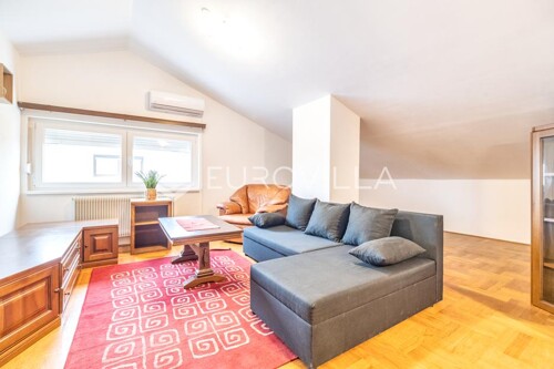Zagreb, Vrhovec, komforan dvosobni stan, NKP 70 m2 + VPM