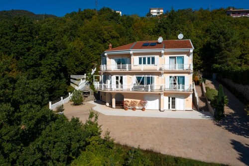 Opatija, Bregi, predivna obiteljska vila, panoramski pogled na more