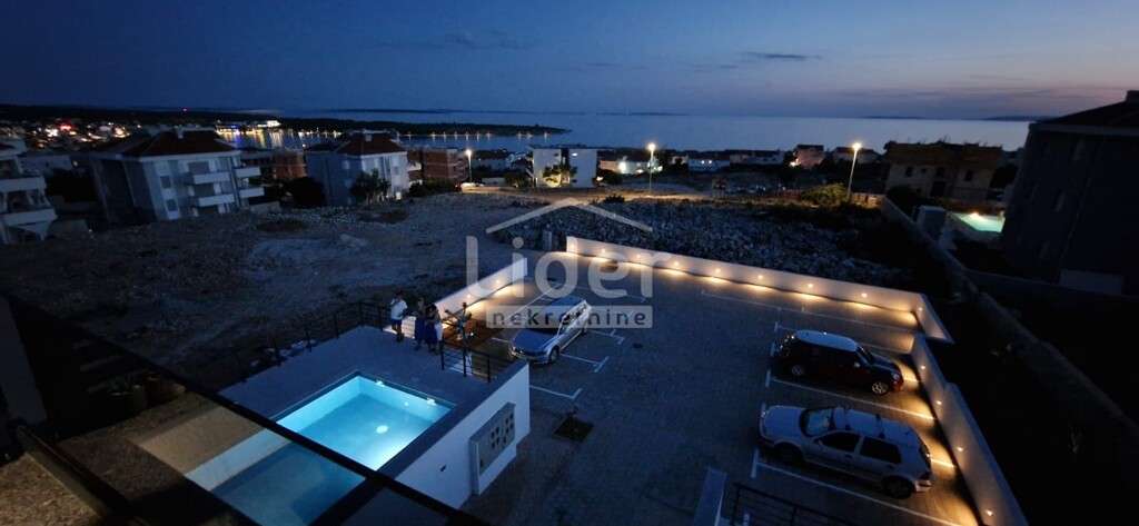 Image 6170215 - 10