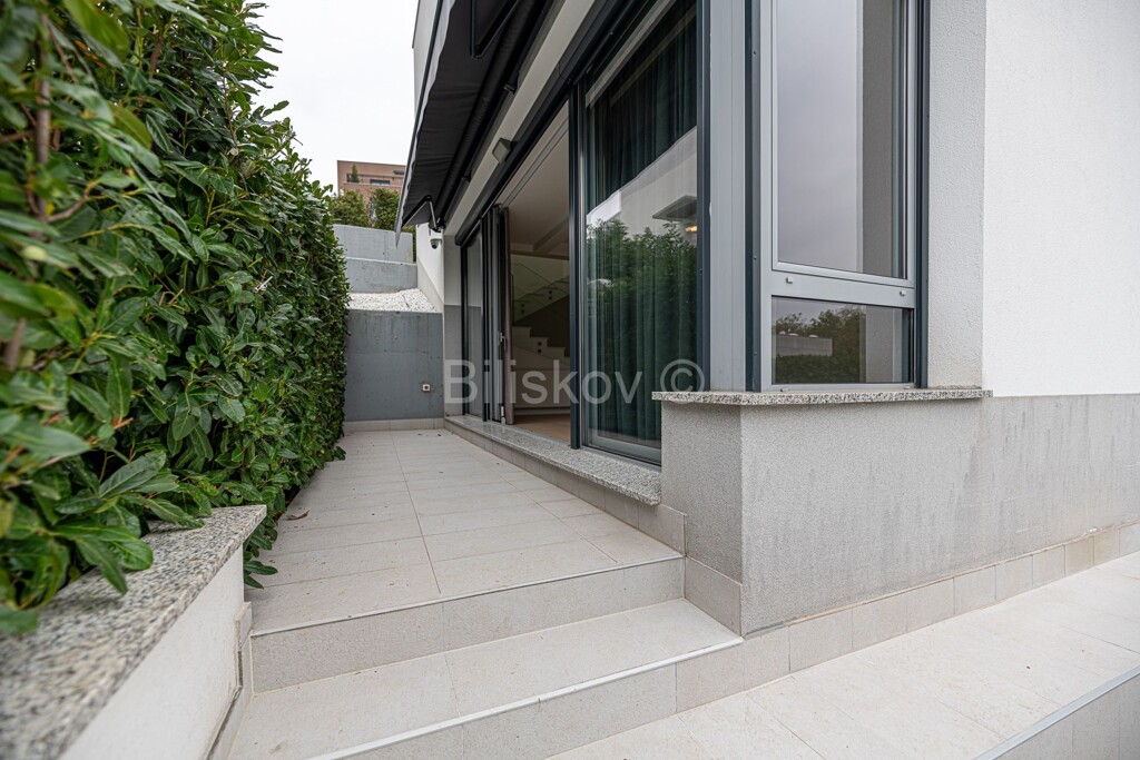 Image 6170310 - 19