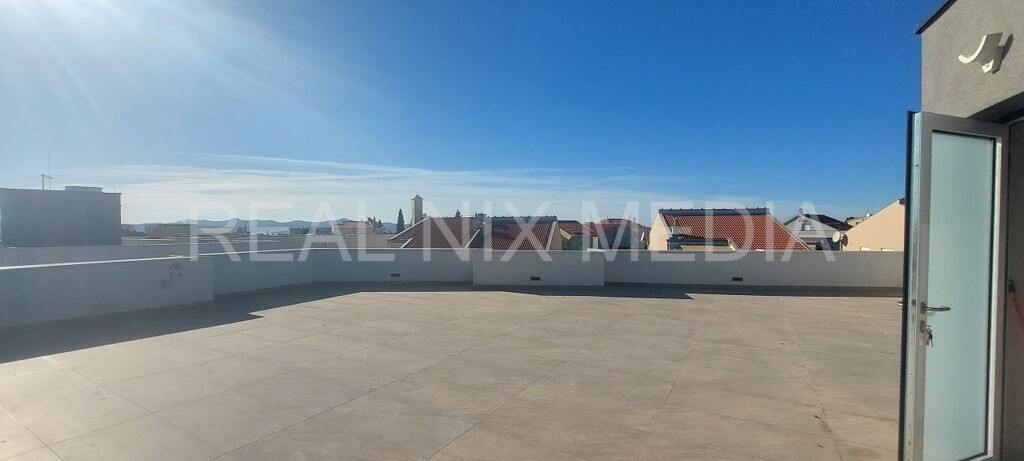 Image 6170376 - 5