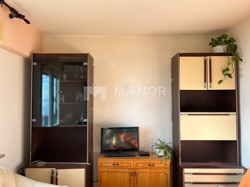 Thumbnail 6170455 - 3