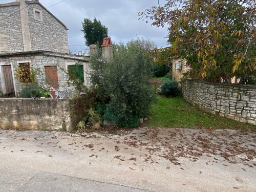 Thumbnail 6170482 - 3