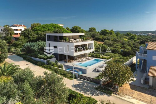 Istra, Banjole, atraktivno građevinsko zemljište 527m2 s projektom i građe...