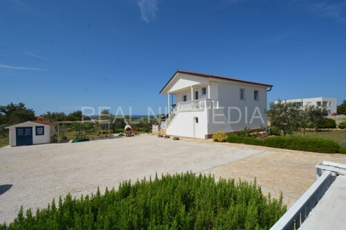 Vir-JUŽNA STRANA OTOKA! KUĆA NA PARCELI OD 2300 m2!