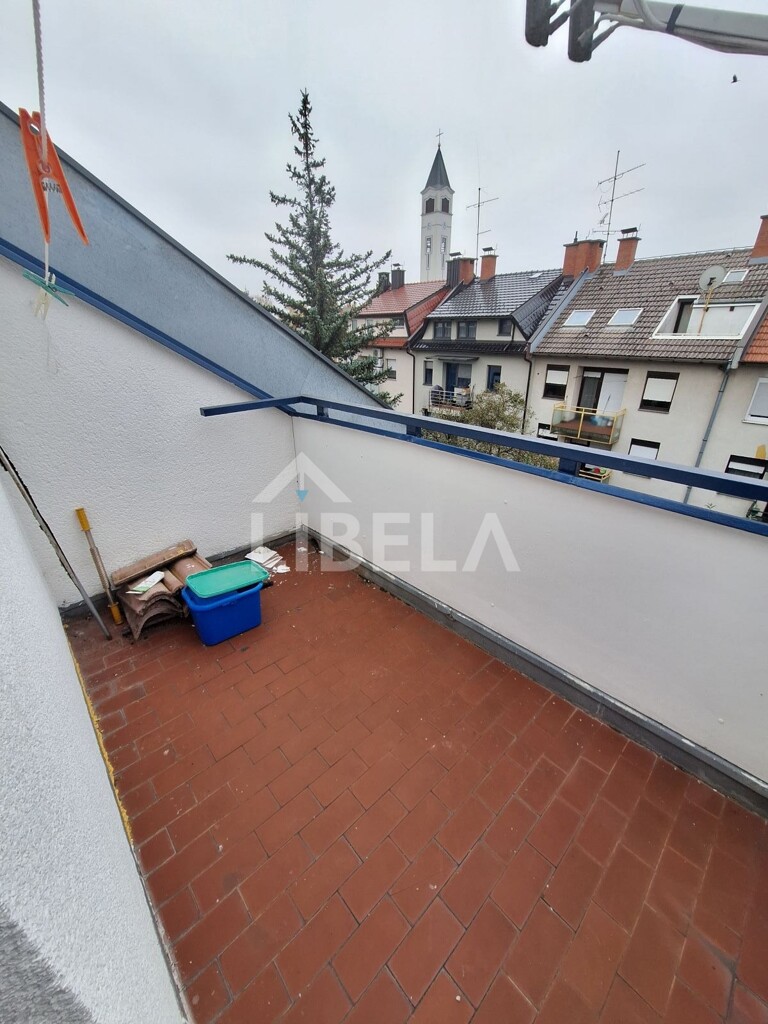 Image 6171565 - 8