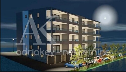 Jedinstvena prilika – trosoban stan po super cijeni