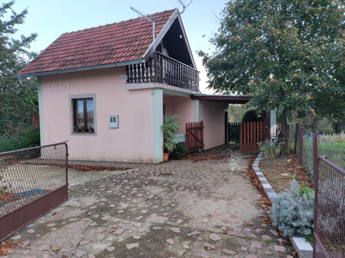 Samostojeća kuća Pustike, Velika Gorica, 69 m2+551 m2 okućnice