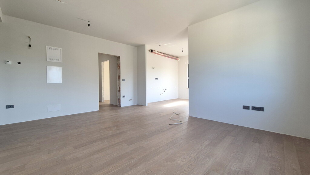 Image 6171820 - 9