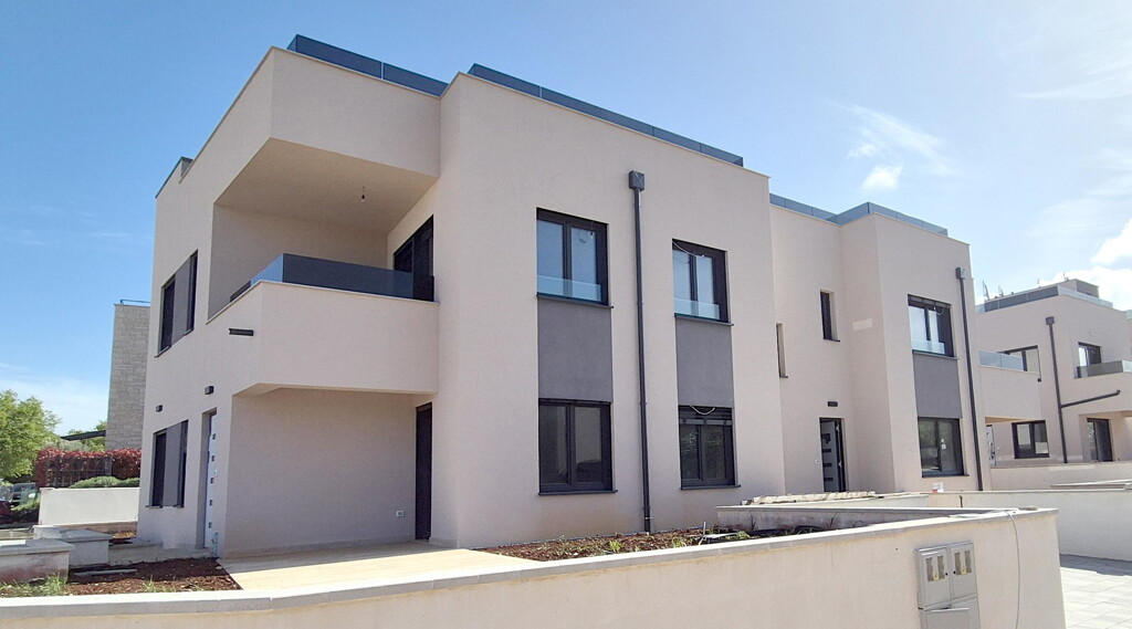 Image 6171820 - 4