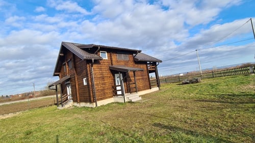 Prekrasna kuća od punog drva, Križ, sa okućnicom 1038 m2