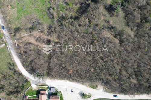 Žminj, Pifari - građevinsko zemljišta 2.505 m2, građevinski dio 800 m2