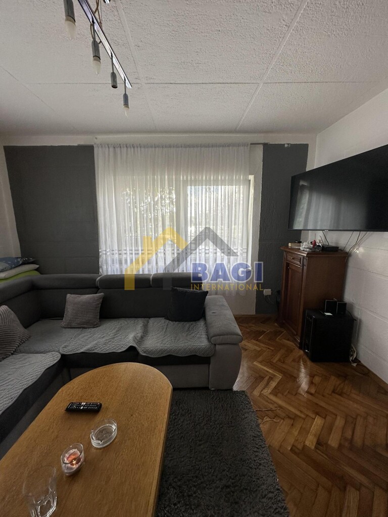 Image 6172336 - 9