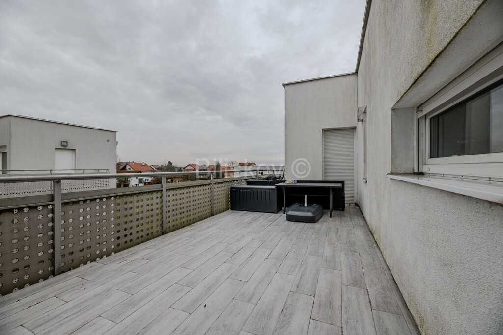 Image 6172388 - 12