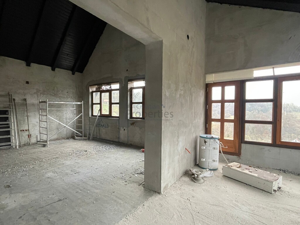 Image 6172440 - 12
