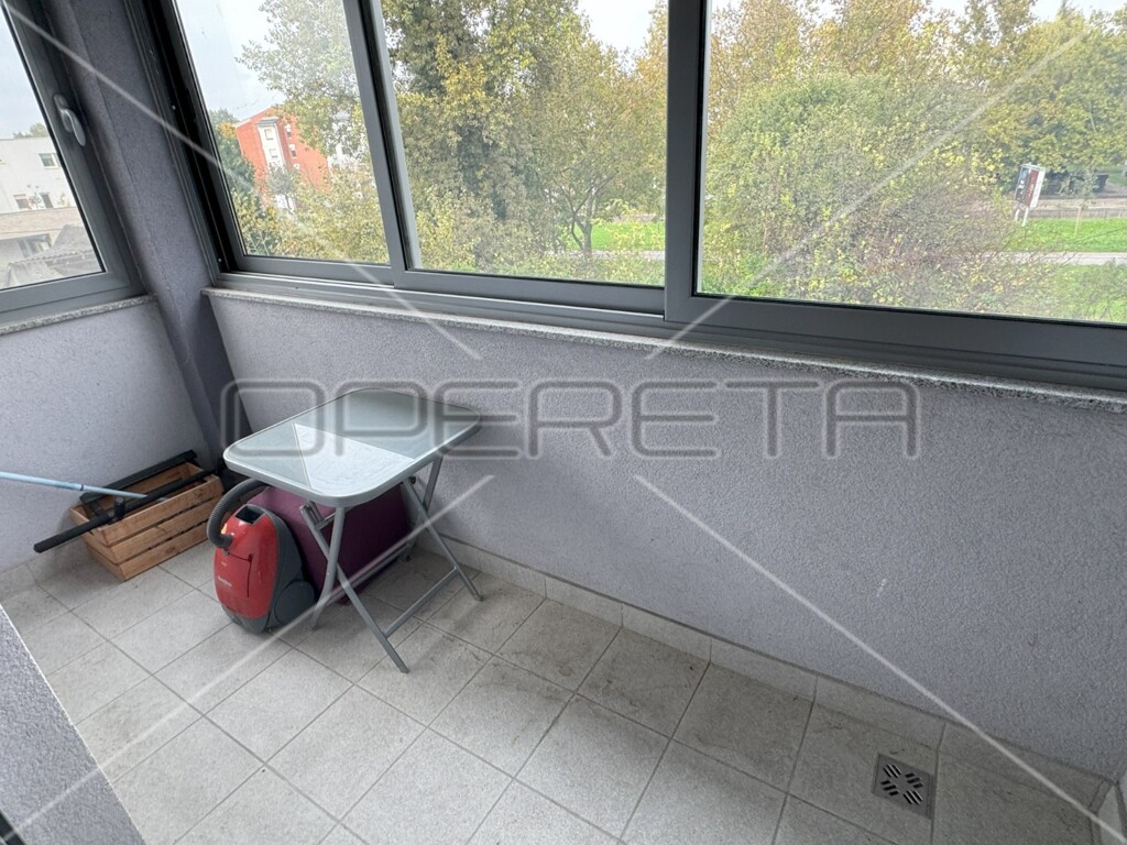 Image 6172499 - 11