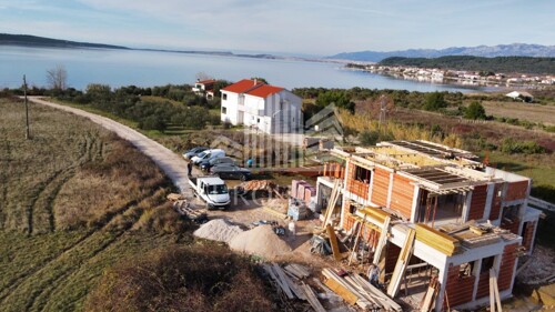 Thumbnail 6173186 - 9