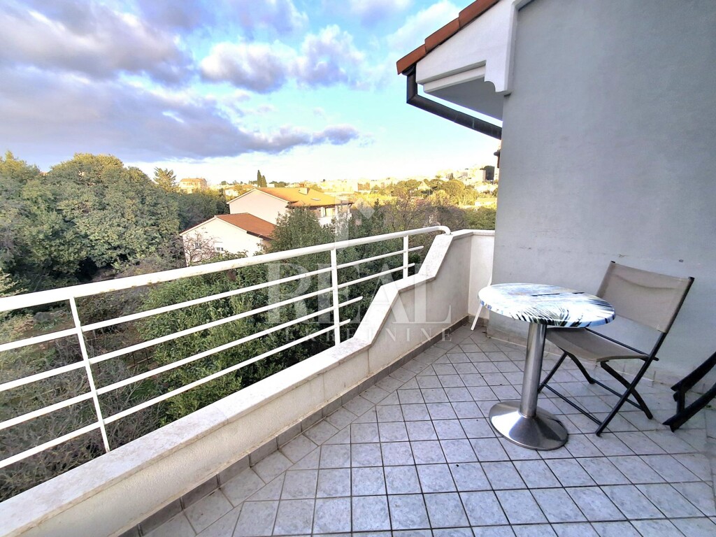 Image 6173268 - 2