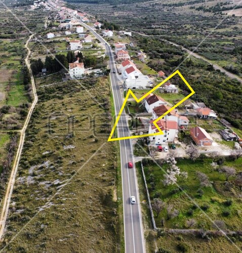 Građevinsko zemljište s pogledom na more u Jadrtovcu, 1962 m2