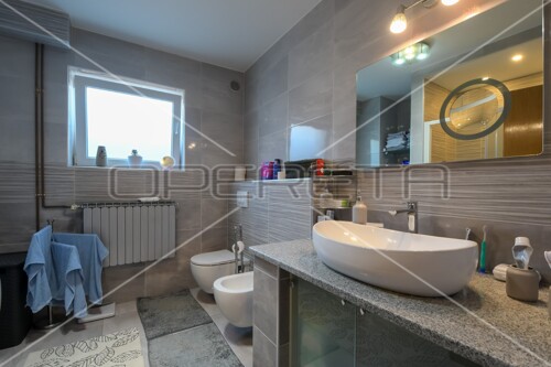 Thumbnail 6173360 - 7