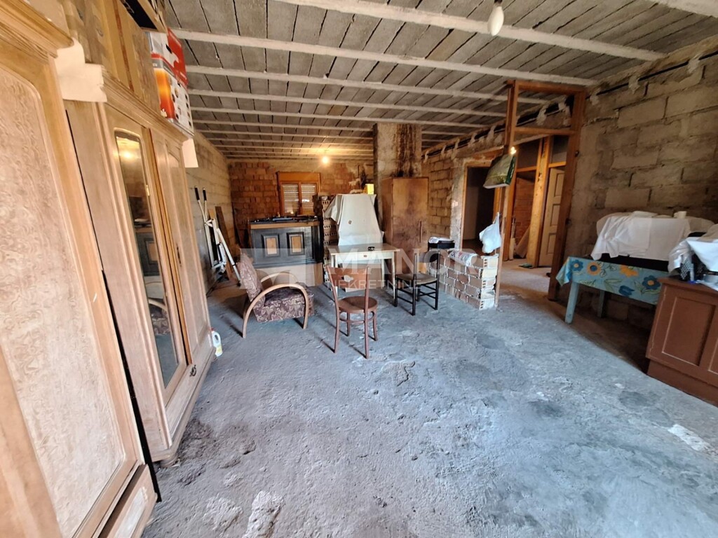 Image 6173373 - 3