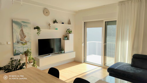 Trogir, 75m2, lift, balkon, parking