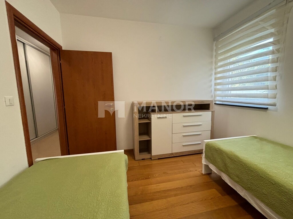 Image 6174519 - 7