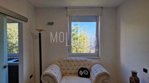 Thumbnail 6181125 - 5