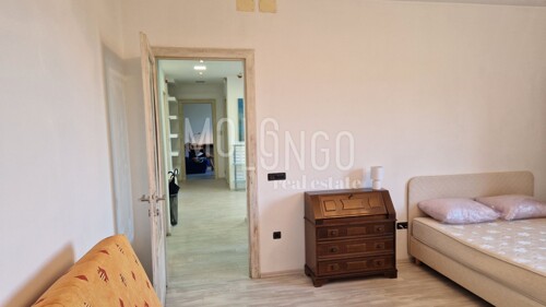 Thumbnail 6181125 - 13