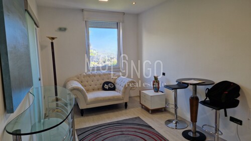 Thumbnail 6181125 - 3