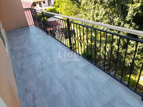 Thumbnail 6181456 - 2